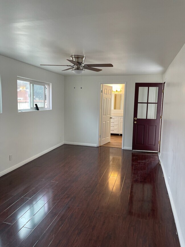 Master Bedroom - 11732 Mapledale St