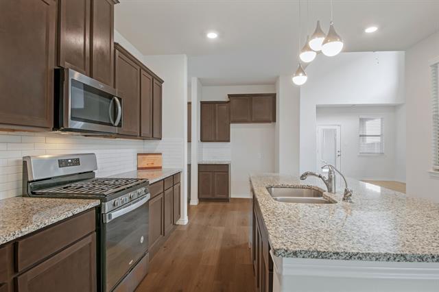 Building Photo - 1517 Bennington Ln