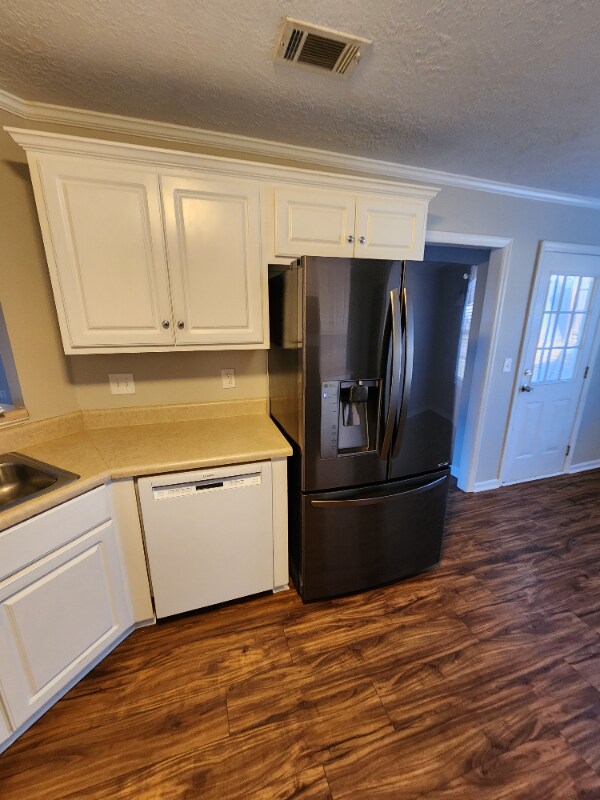 Building Photo - 713 Cannock Loop