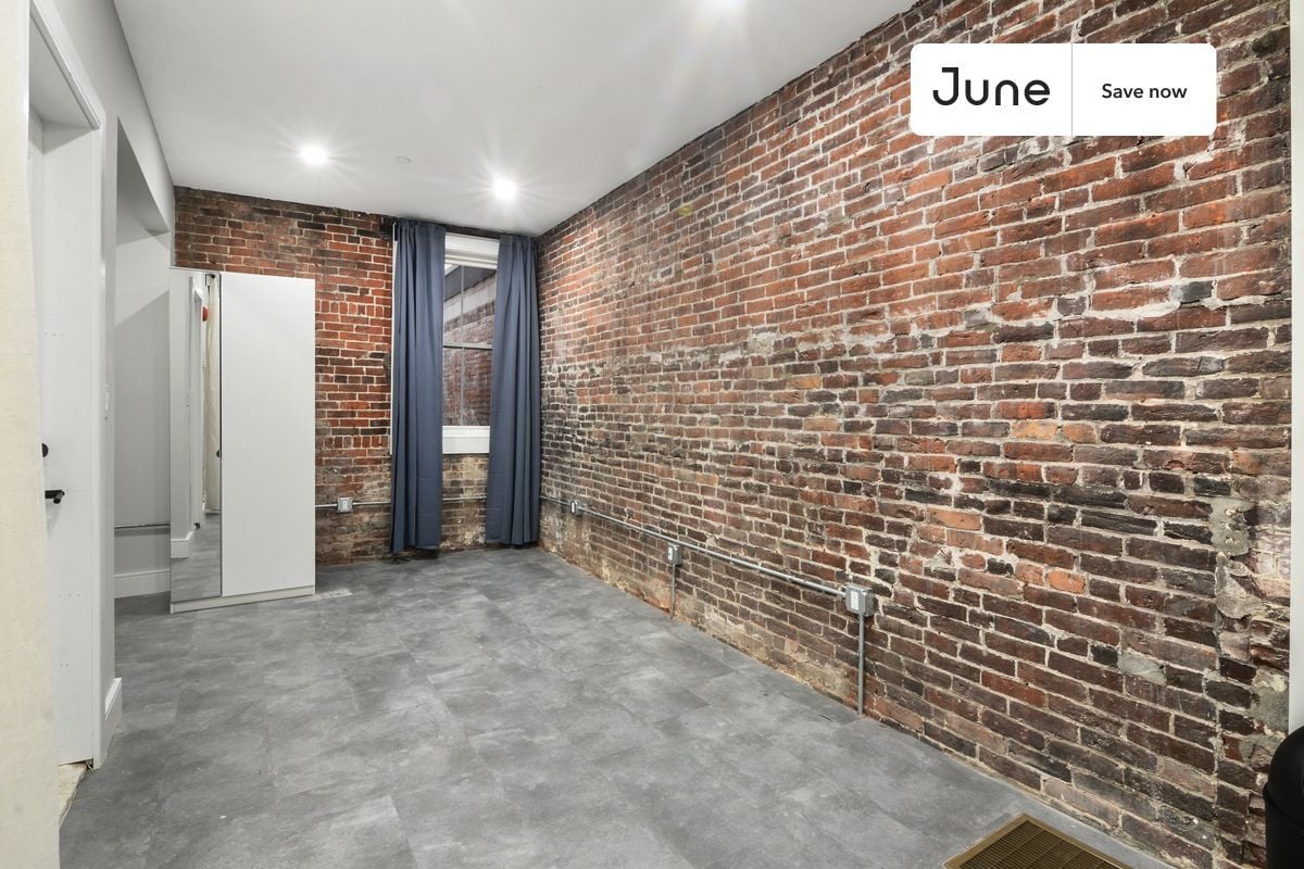 Building Photo - 17 Sheafe St