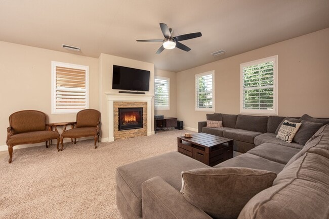 Building Photo - Upgraded 3 bed 2 ba 1862 sq. ft. w/ 2 car ...