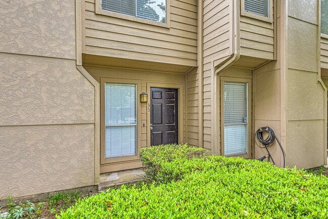 Building Photo - 1500 Sandy Springs Rd
