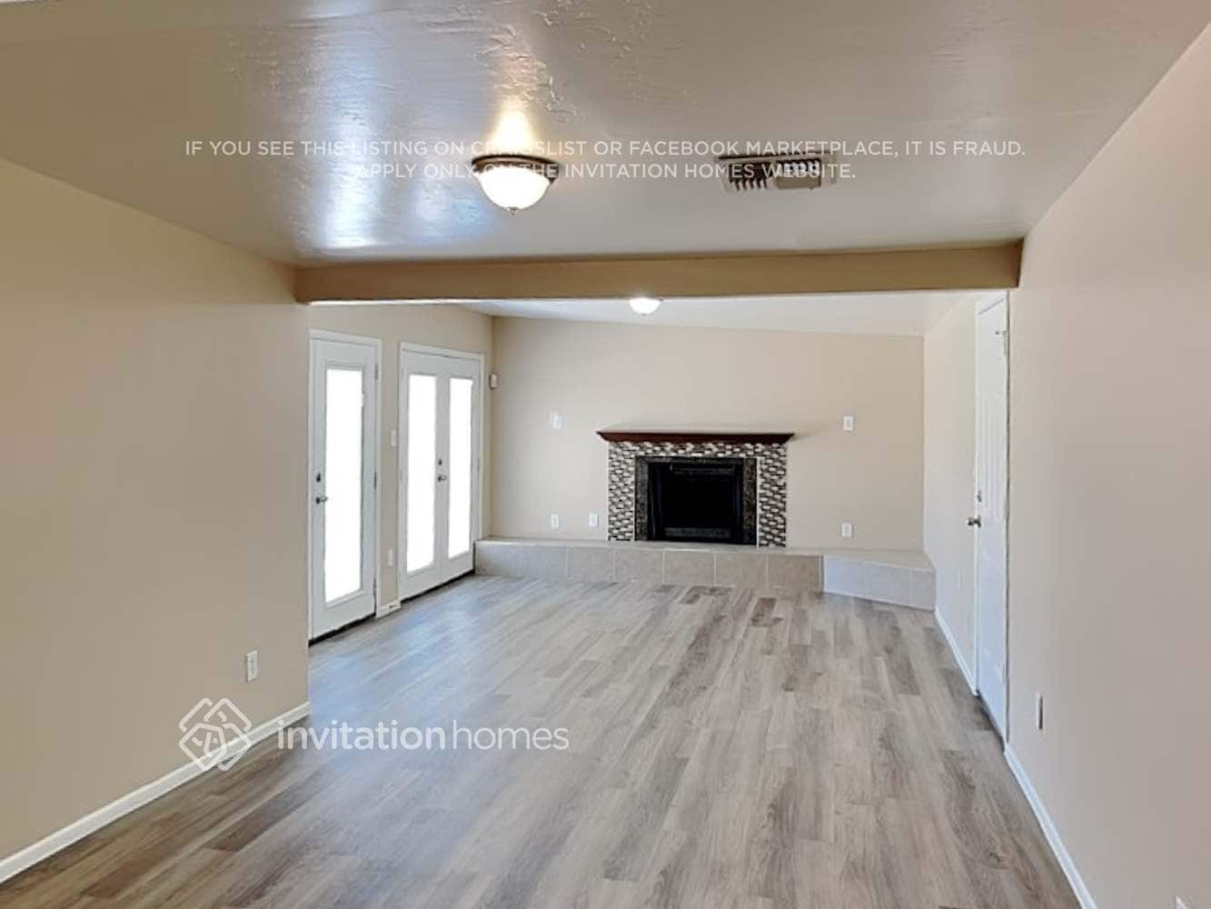 Building Photo - 1407 W Thunderbird Rd