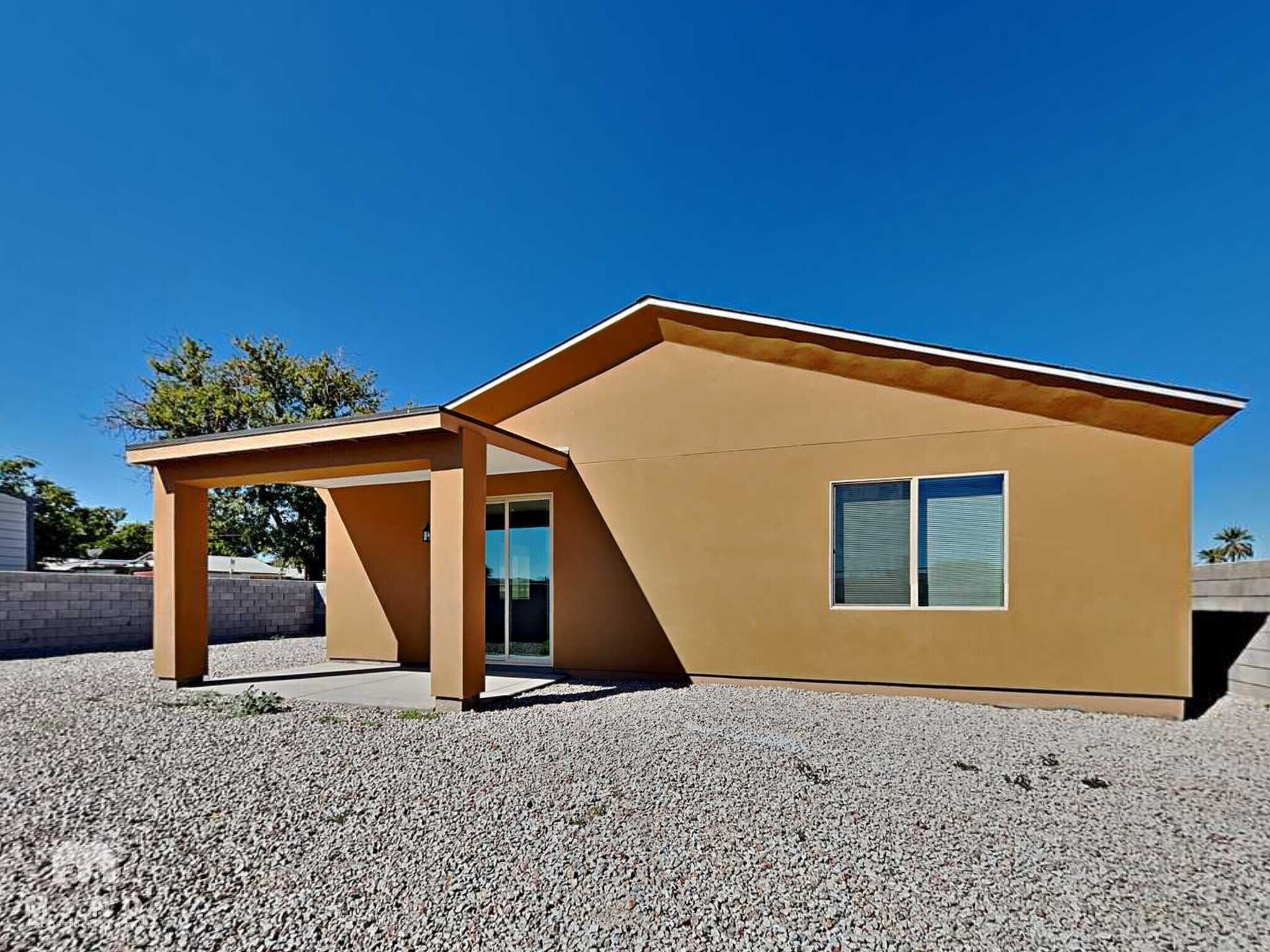Building Photo - 6041 S 8th Pl