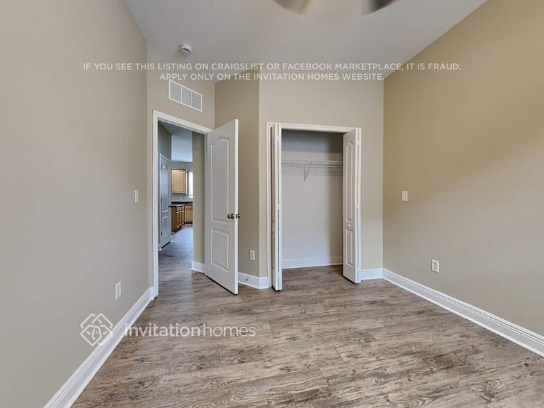 Building Photo - 411 Thicket Crest Rd