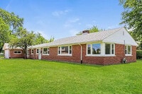 Building Photo - 9921 Harnew Rd E