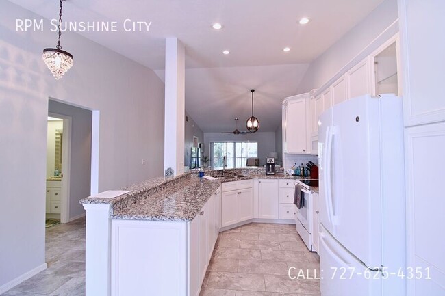 Building Photo - 893 Gulf Pavillion Dr