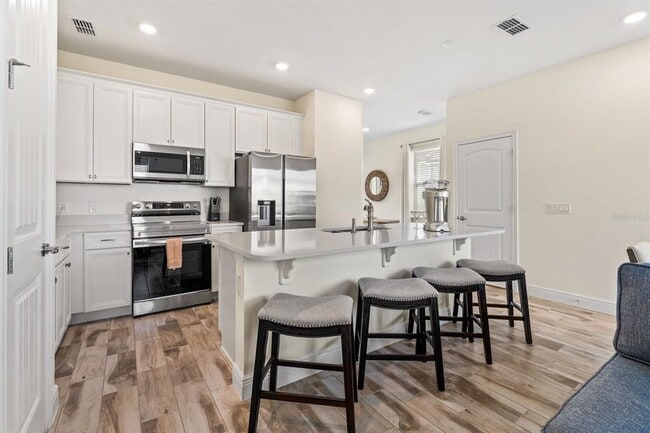 Building Photo - 2979 Castaway Ln