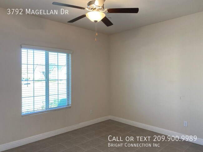 Building Photo - 3792 Magellan Dr