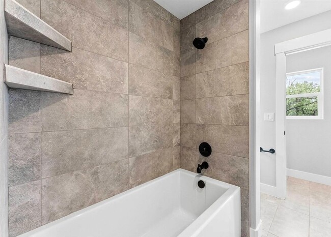 Building Photo - Luxury Home for Lease in Dry Creek Ranch –...
