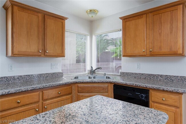 Building Photo - 7557 Spindrift Tide Ct