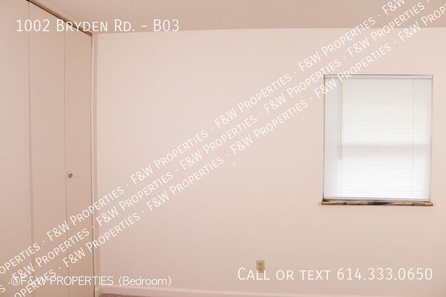 Building Photo - 1002 Bryden Rd