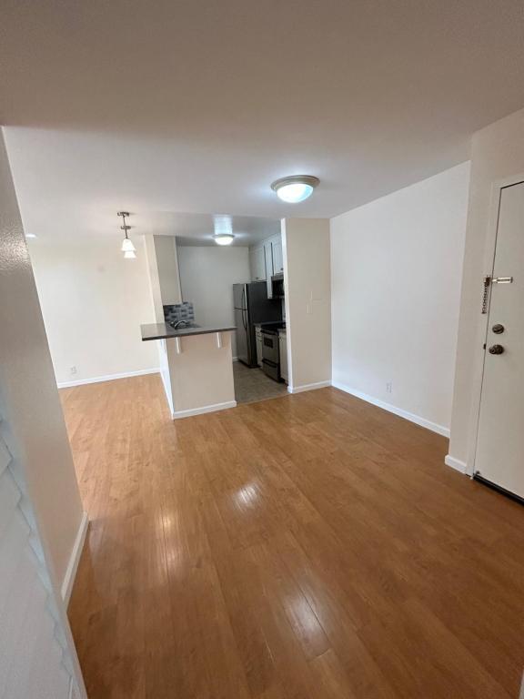 Building Photo - 361 Half Moon Ln