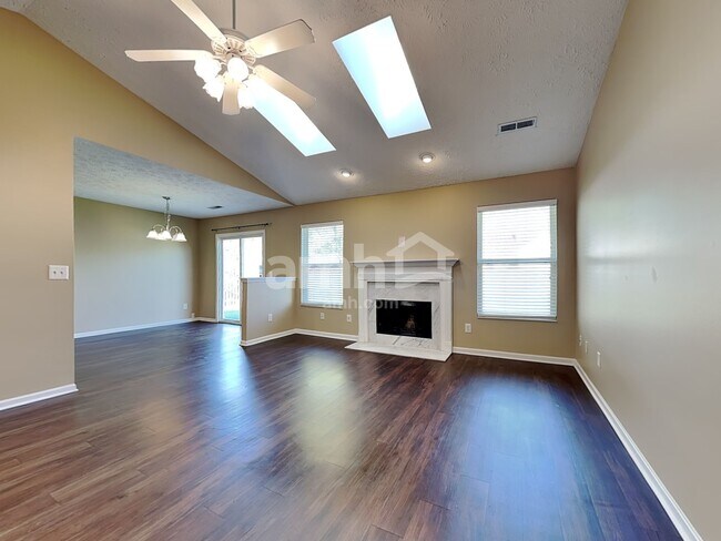 Building Photo - 1531 Farrington Dr