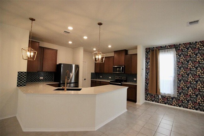 Building Photo - 240 Robert Hightower Dr