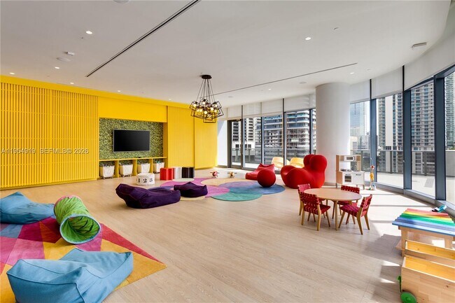 Building Photo - 45 SW 9th St