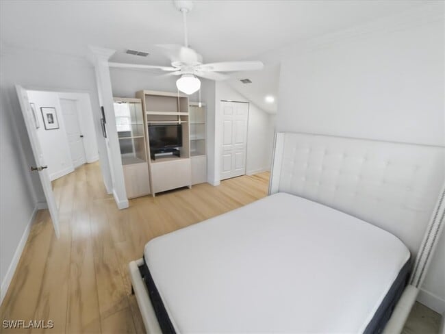 Building Photo - 6876 Redbay Park Rd