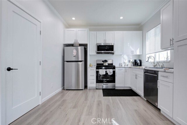 Building Photo - 10531 Greenburn Ave