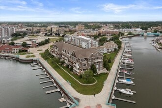 Building Photo - 4 Gas Light Dr