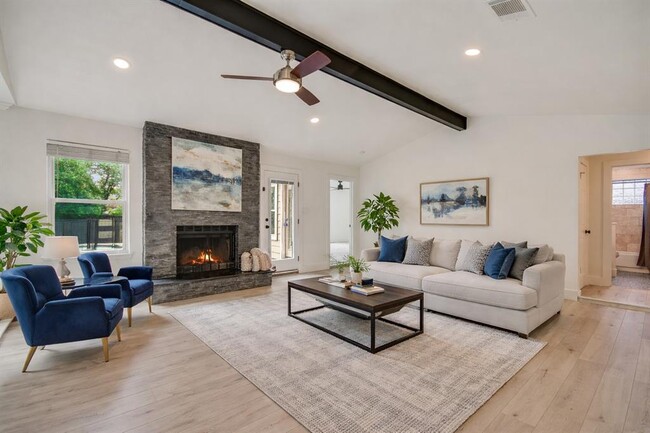 Building Photo - 9026 Lockleven Loop