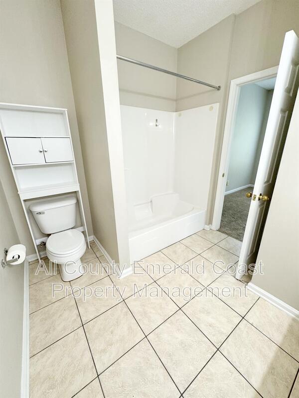 Building Photo - 732 E Mack Bayou Dr