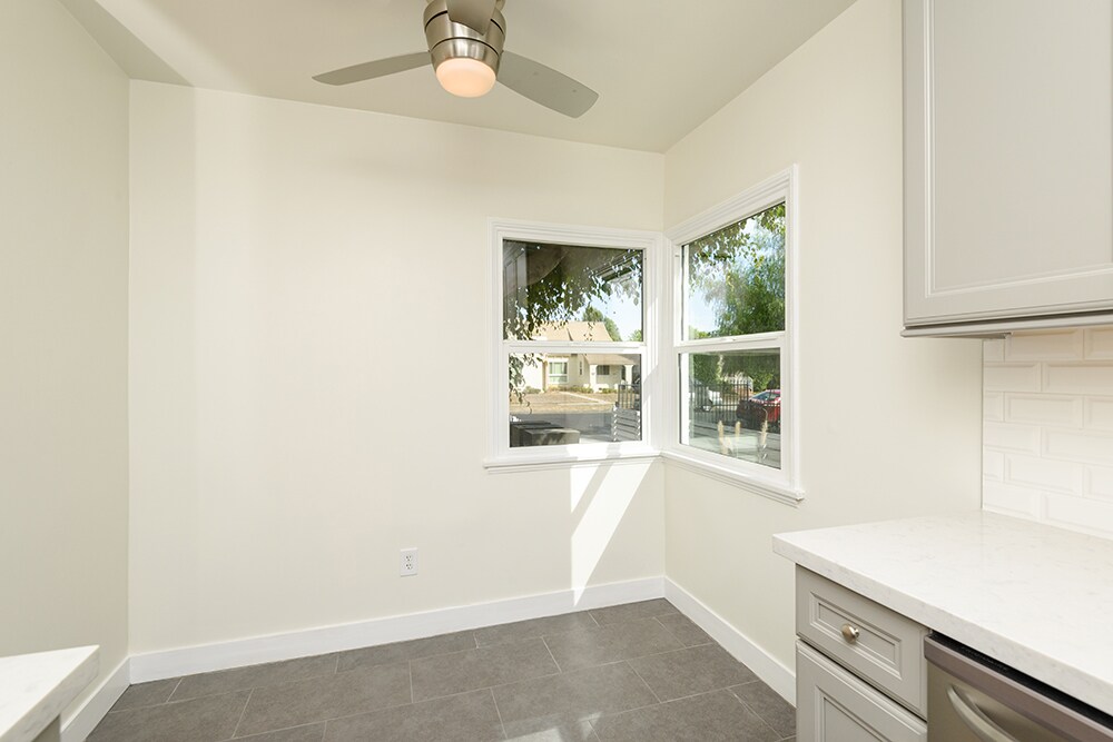 Building Photo - 1517 S Orange Grove Ave