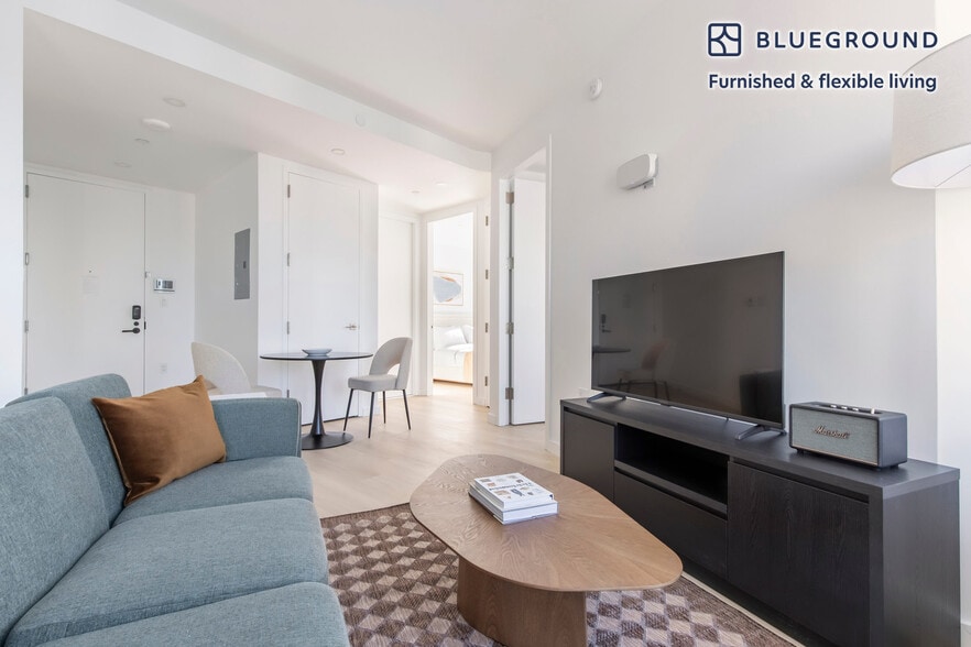 Building Photo - 150 Lawrence St