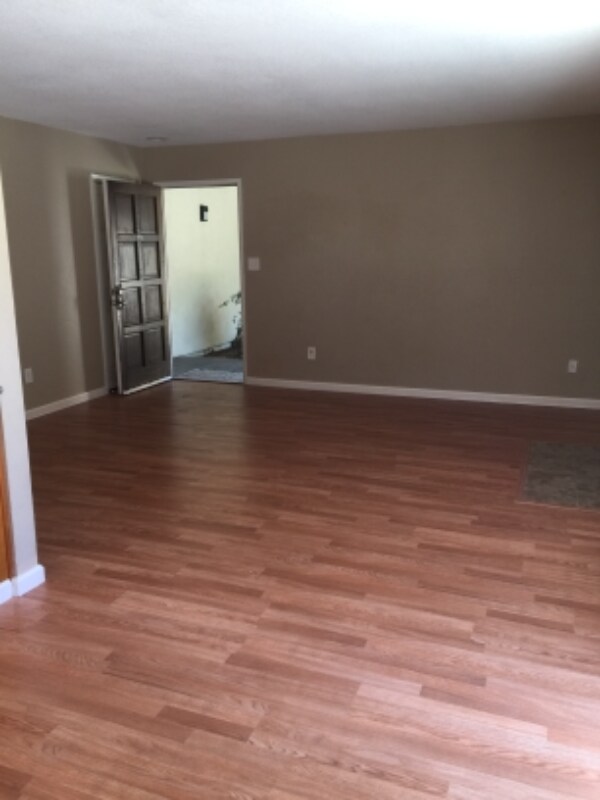 Building Photo - 3700 Tully Rd