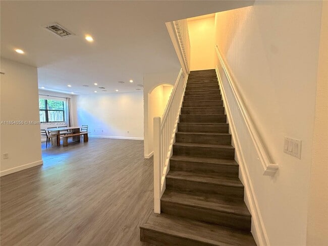 Building Photo - 4228 SW 166th Ct