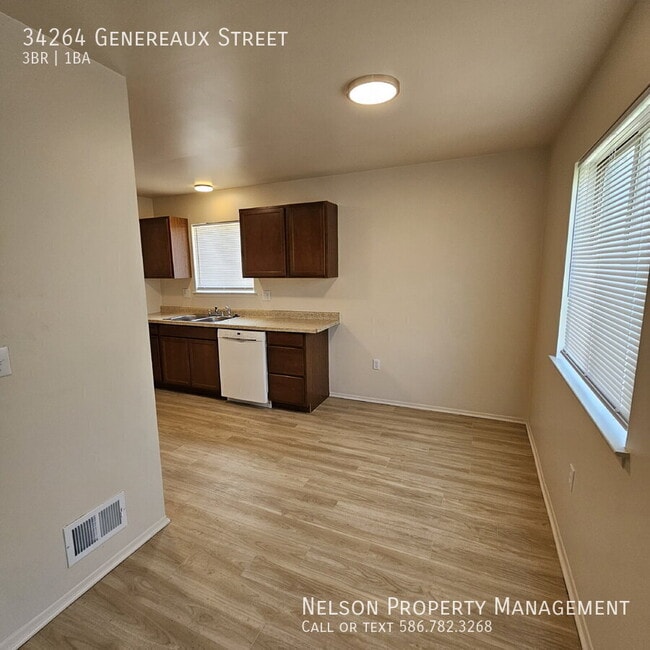 Building Photo - 34264 Genereaux St