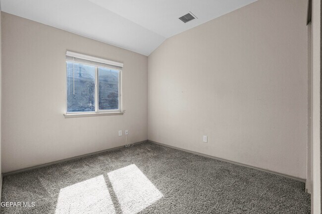 Building Photo - 11629 Flor Achillea