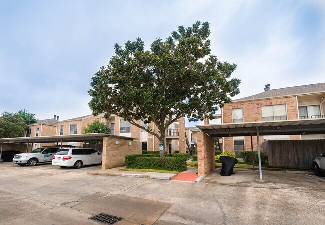 Building Photo - 3742 Thistlemont Dr