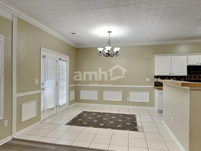 Building Photo - 875 Clairidge Ln