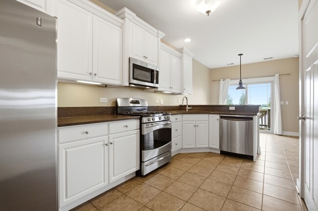 Building Photo - 15749 W Crobally Way