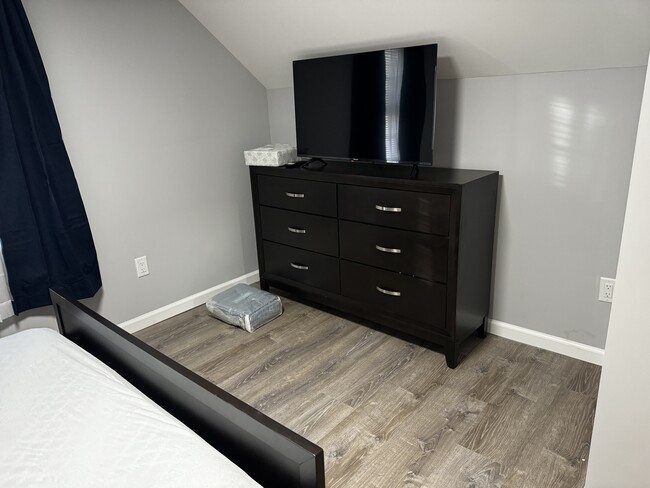 Building Photo - 300 Dyer St