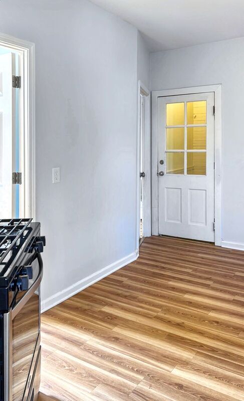 Building Photo - 1986 W 54th St