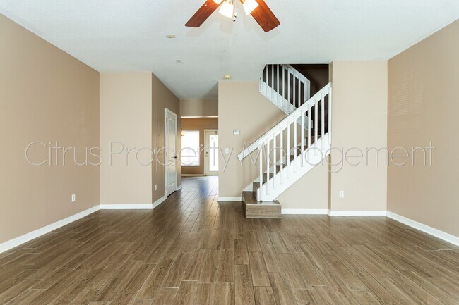 Building Photo - Daniels Landing 2/2.5 Townhome available now!