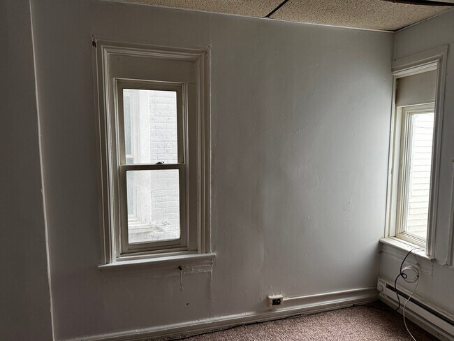 Building Photo - 1624 Park St