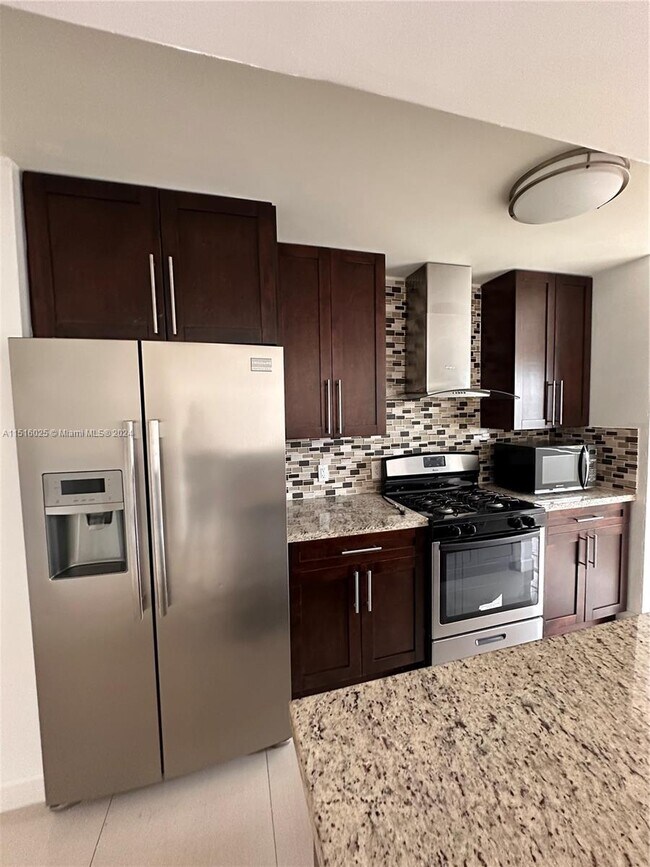 Building Photo - 15320 SW 106th Terrace