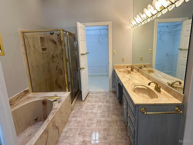 Building Photo - 4 Grayson Ridge Dr