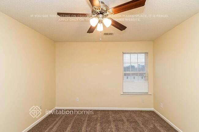 Building Photo - 8020 Bright Oak Trail