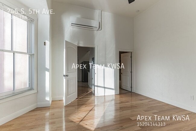 Building Photo - 245 S 5th Ave