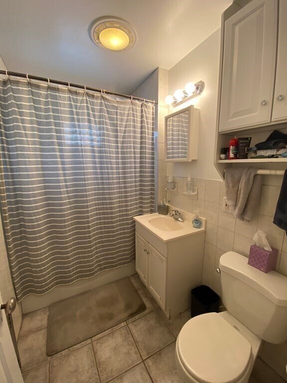 Building Photo - 27 Morton St