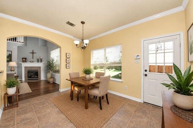 Building Photo - 12815 Dadebrook Ct