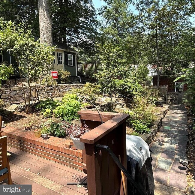 Building Photo - 3121 Quebec Pl NW