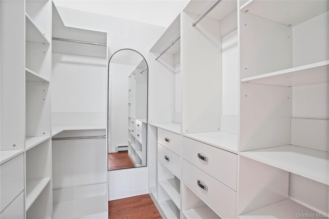 Building Photo - 102 Clinton St