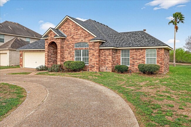 Building Photo - 6325 Oso Pkwy