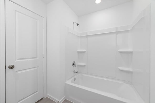 Building Photo - 3064 Huntersville Dr