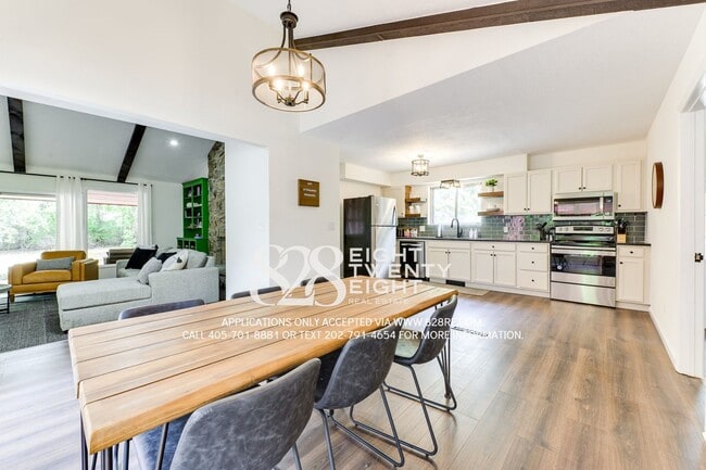Building Photo - Talk About Unique! Must See 4 Bed/2 Bath S...