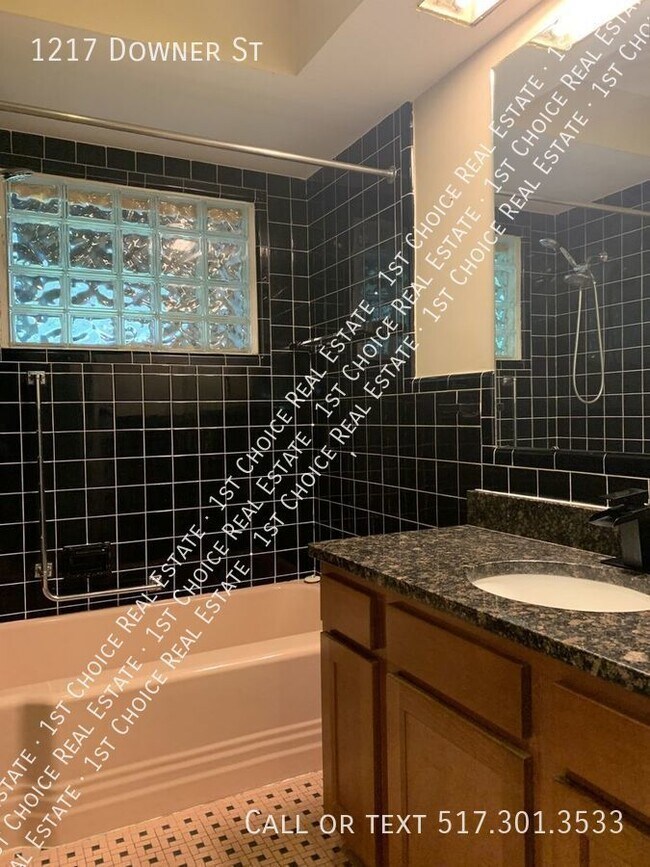 Building Photo - 1217 Downer Ave